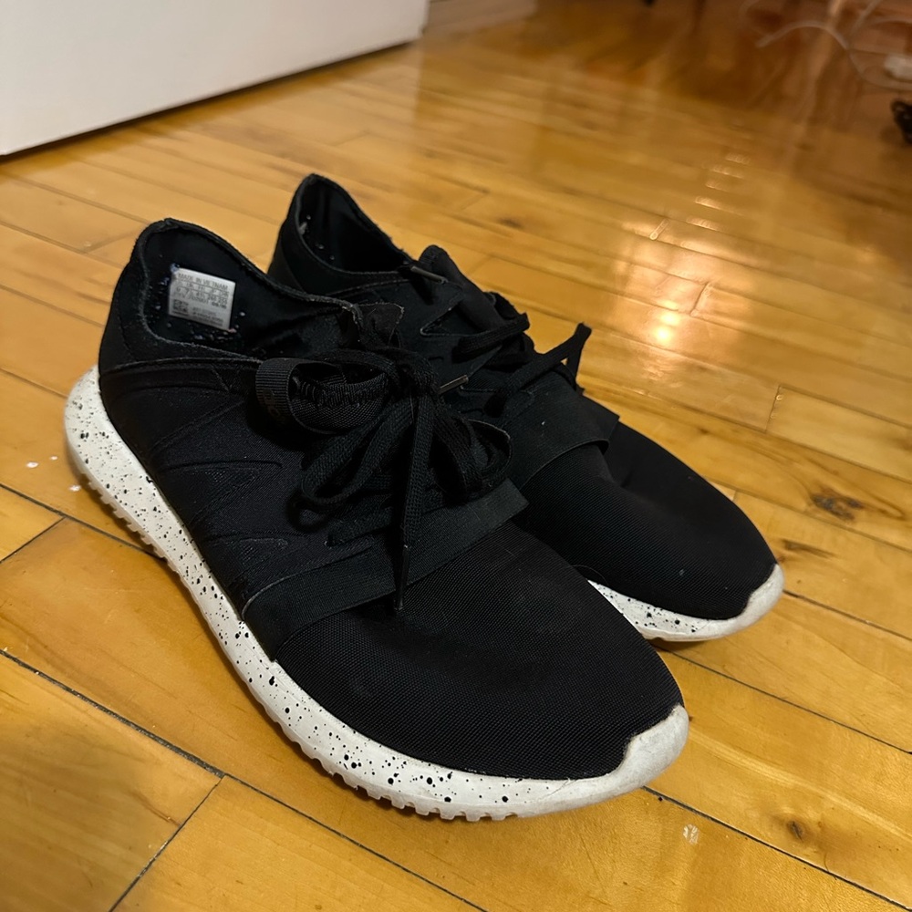 Black Adidas Sneakers with Speckled Sole